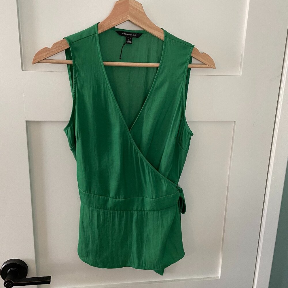 Banana Republic Emerald Green Wrap Sleeveless Blouse